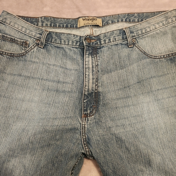 Vintage Wrangler Blue Denim Jeans Light Acid Wash Men's Relaxed Fit 42x30 - Picture 8 of 10